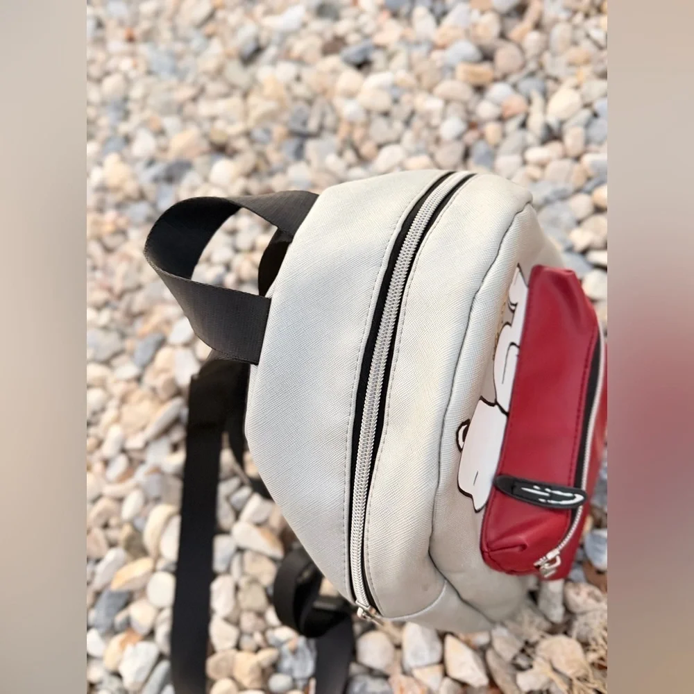 PEANUTS Snoopy Woodstock Mini Backpack Charlie Brown Linus Silver PU w Red Pouch